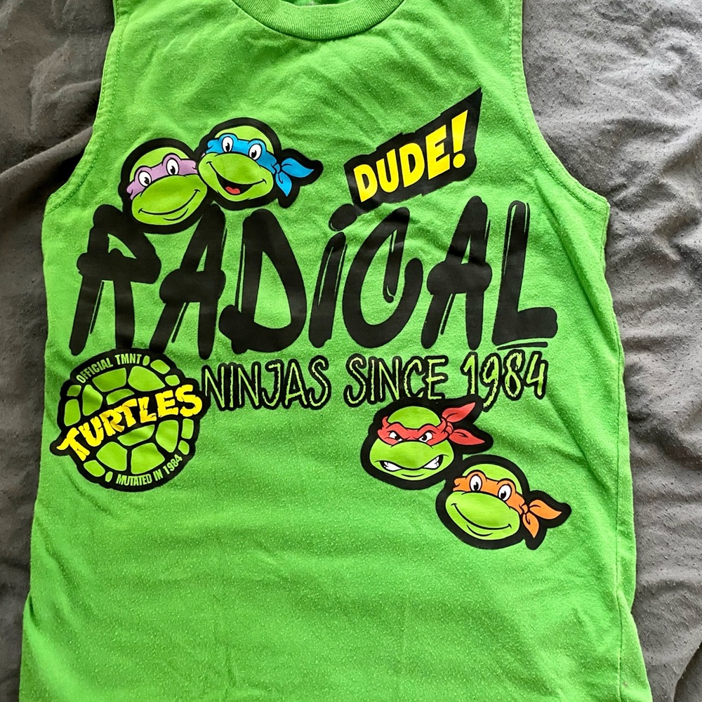Boys size 5T sleeveless Ninja Turtles Tee